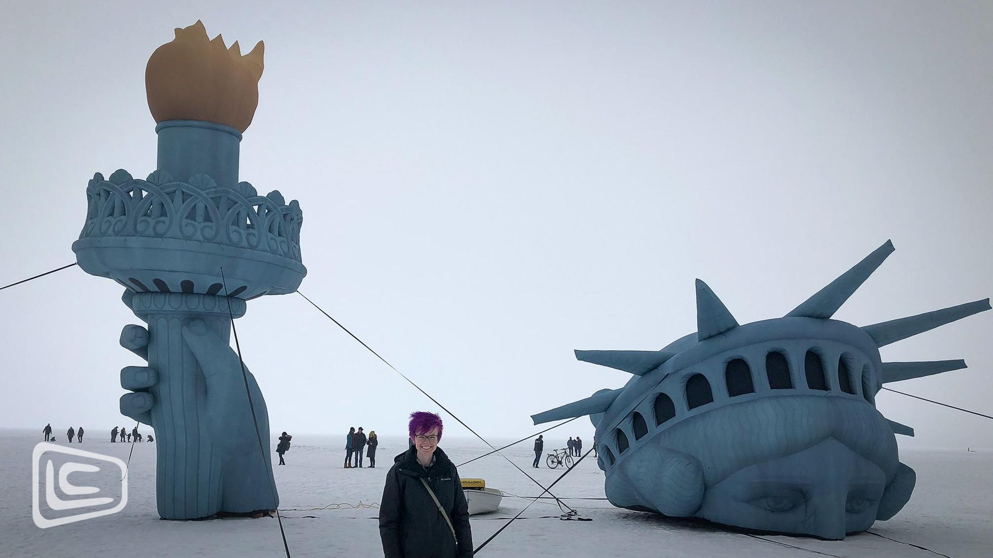 L6377 Statue Liberty Ellie