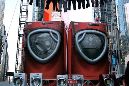 GE Inflatable Washer and Dryer in Times Square